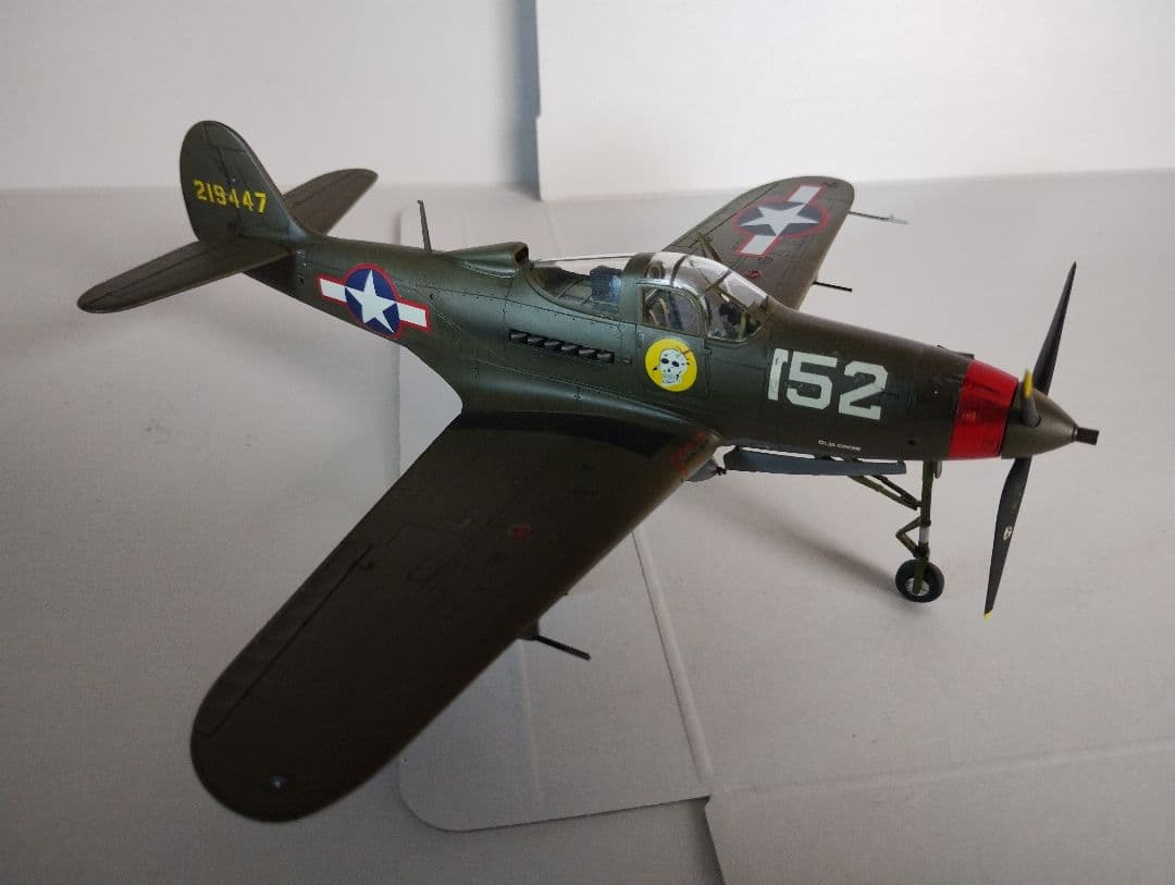 プラモデル完成機　1/48　エアラコブラ