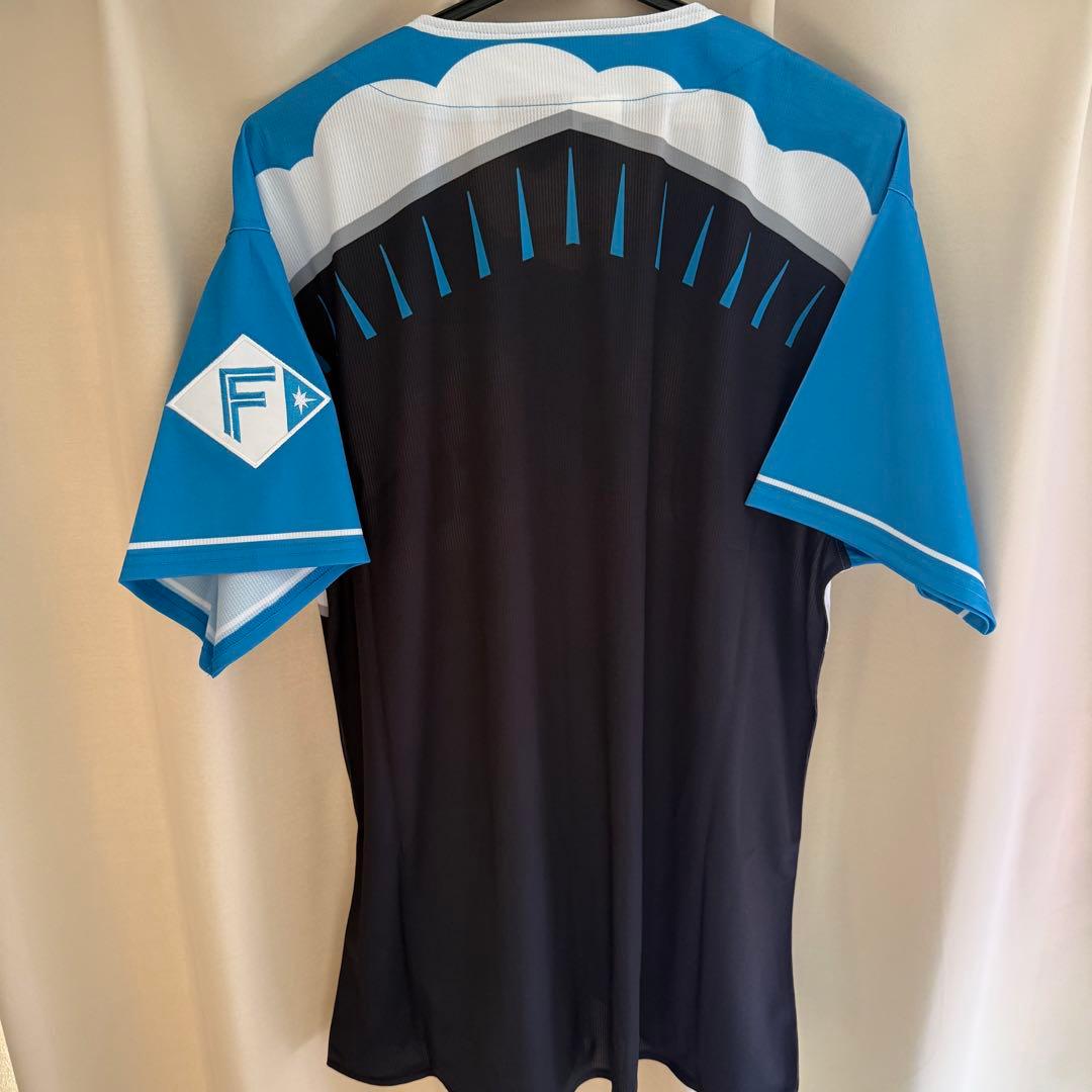 ファイターズ レプリカユニフォーム 伊藤大海 エスコン2周年 直筆サイン入り