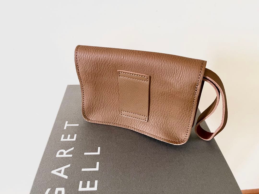 2024 代官山店限定 マーガレットハウエルレザーショルダーバッグ 2.4万