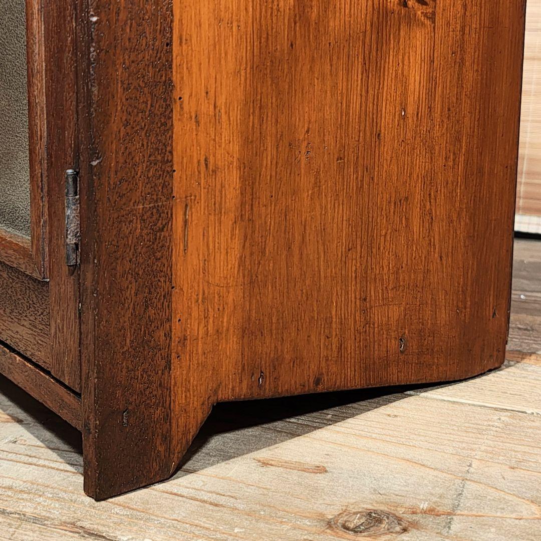 ガラス扉の棚　食器棚　本棚　昭和レトロ　古家具