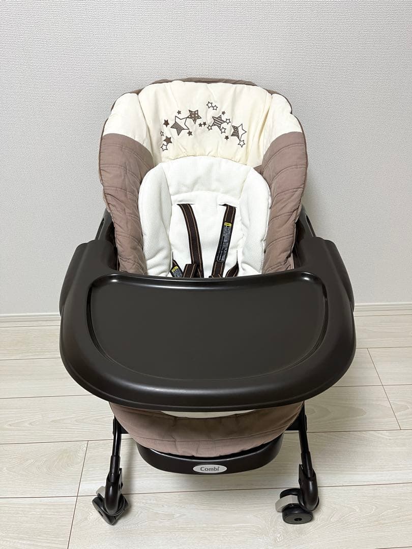 Combi コンビ ネムリラAT 新生児 自動 ハイローチェア