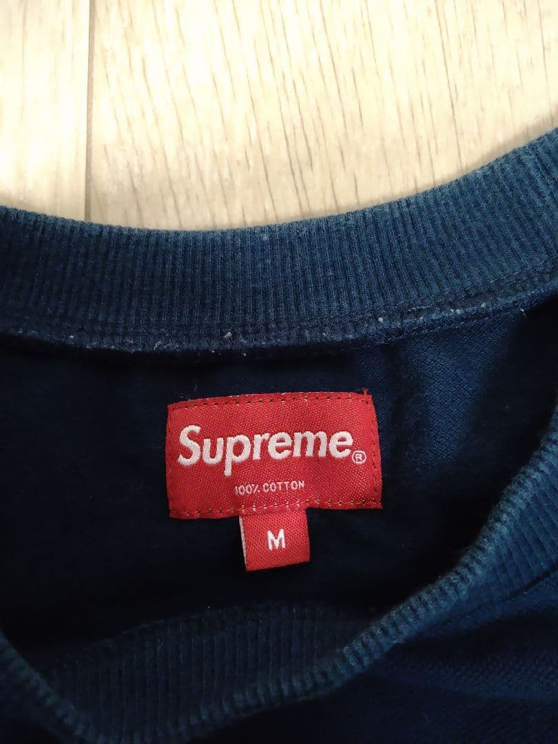 supreme　スモールボックスロゴ