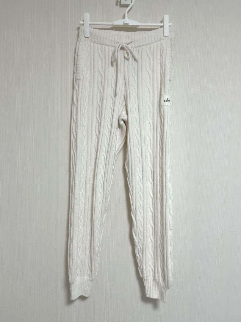 【ALO Yoga】 ALO ニット　セットアップ (S)