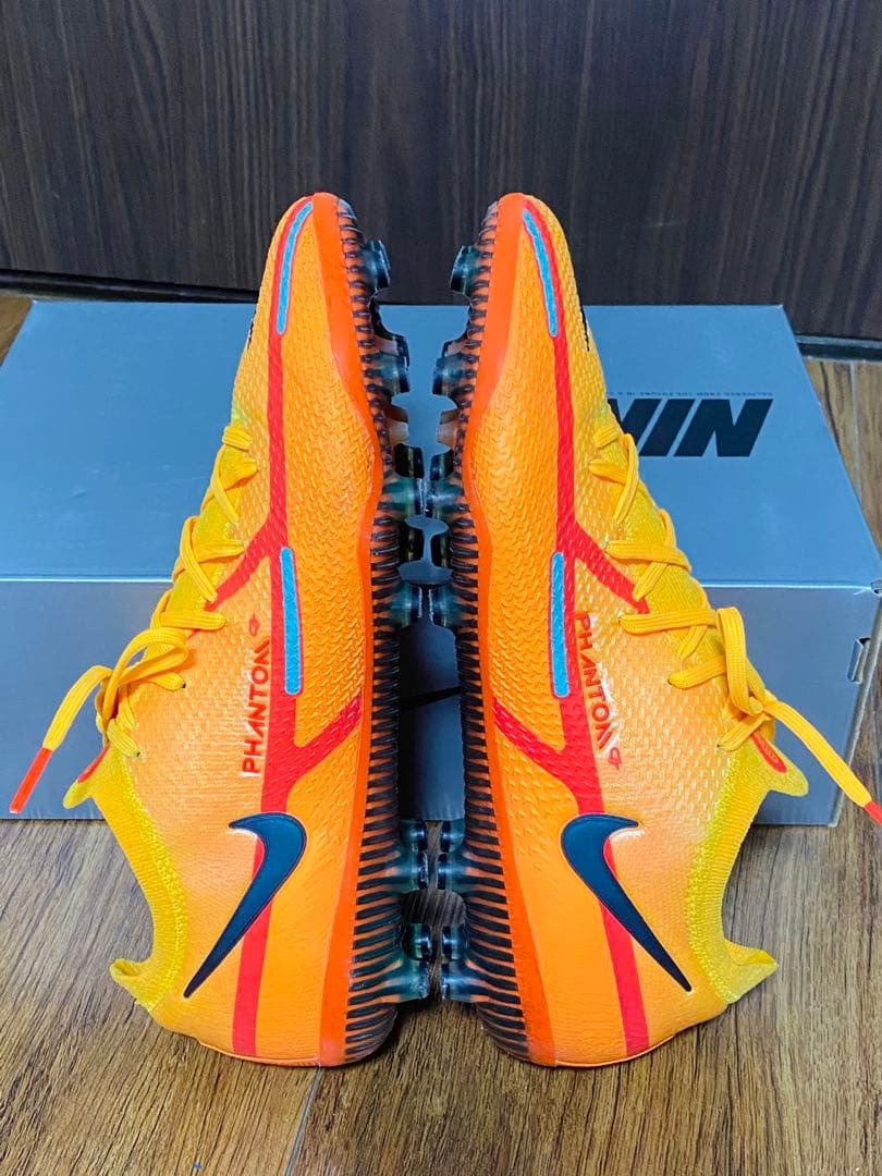 ナイキファントムGTエリート AG