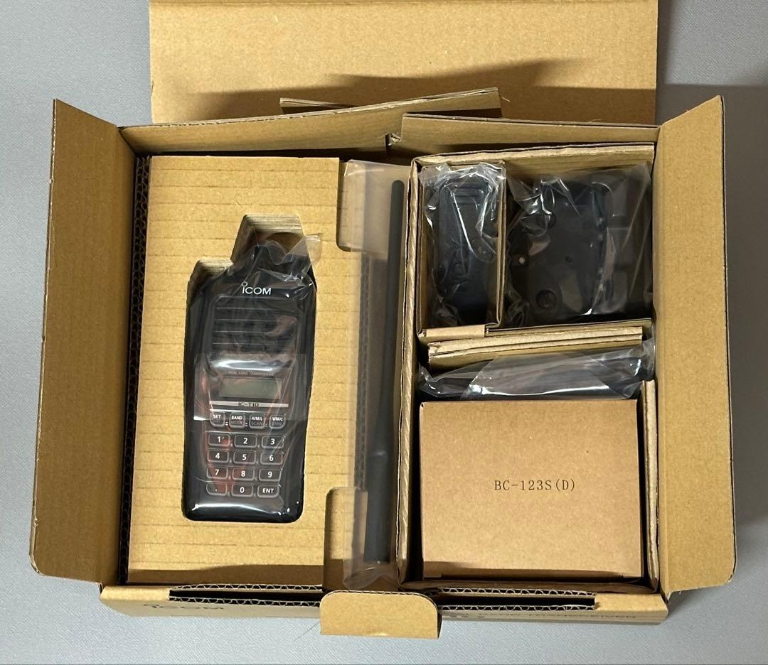 ICOM IC-T10 トランシーバー➕HM-168LWP防水スピーカーマイク