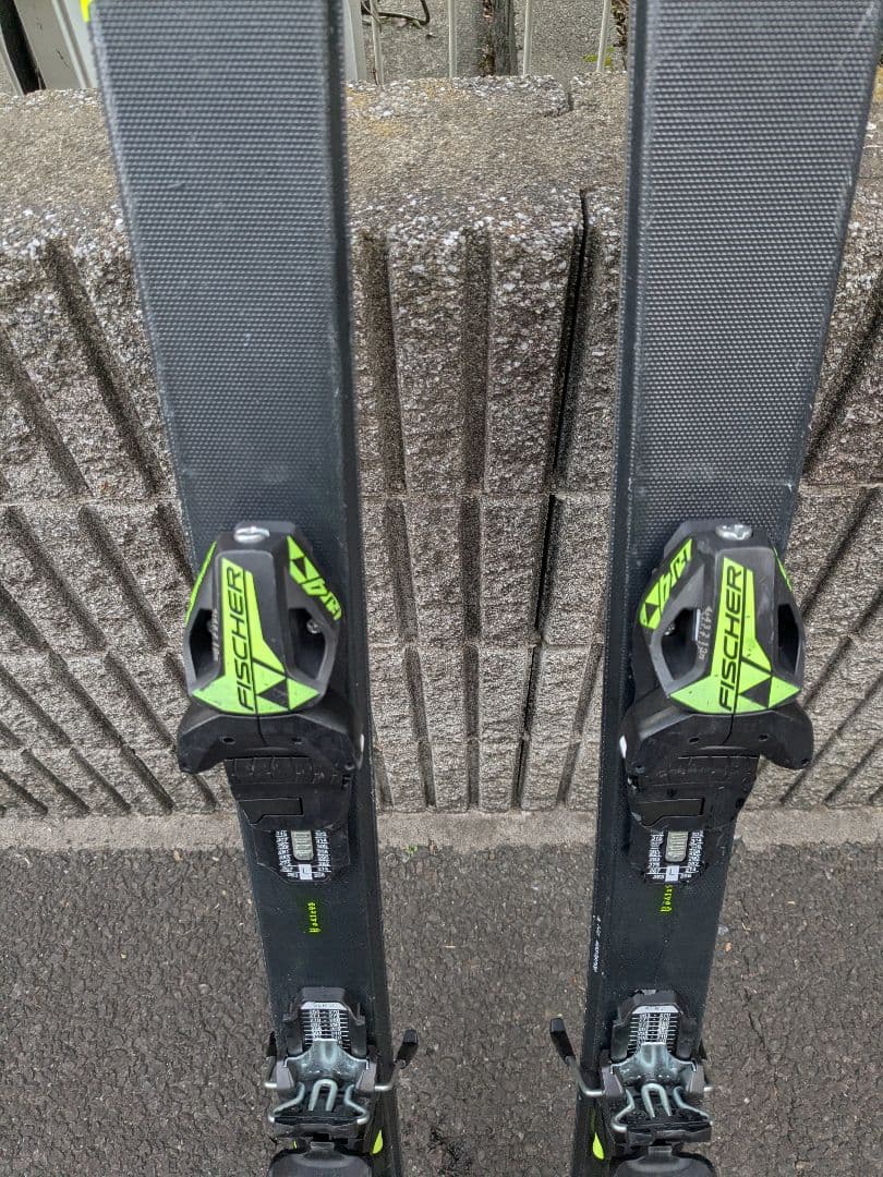 Fischer RACE スキー150