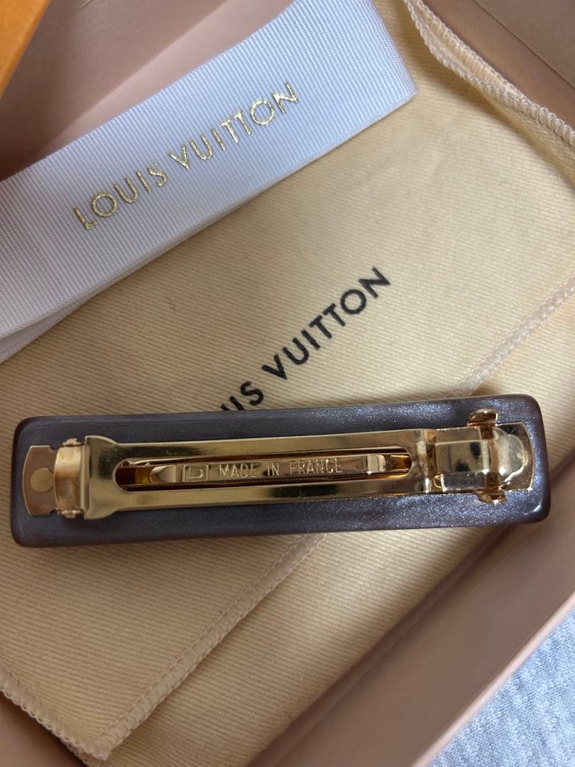 LOUIS VUITTON バレッタ