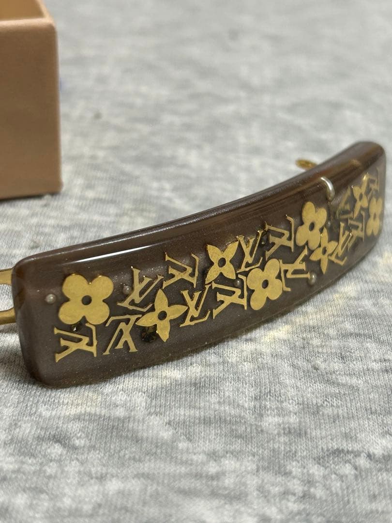 LOUIS VUITTON バレッタ