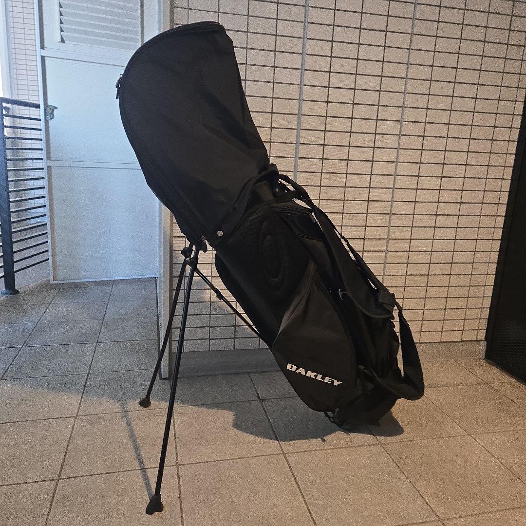ア*ル様 OAKLEY キャディバッグ ブラック 三脚式