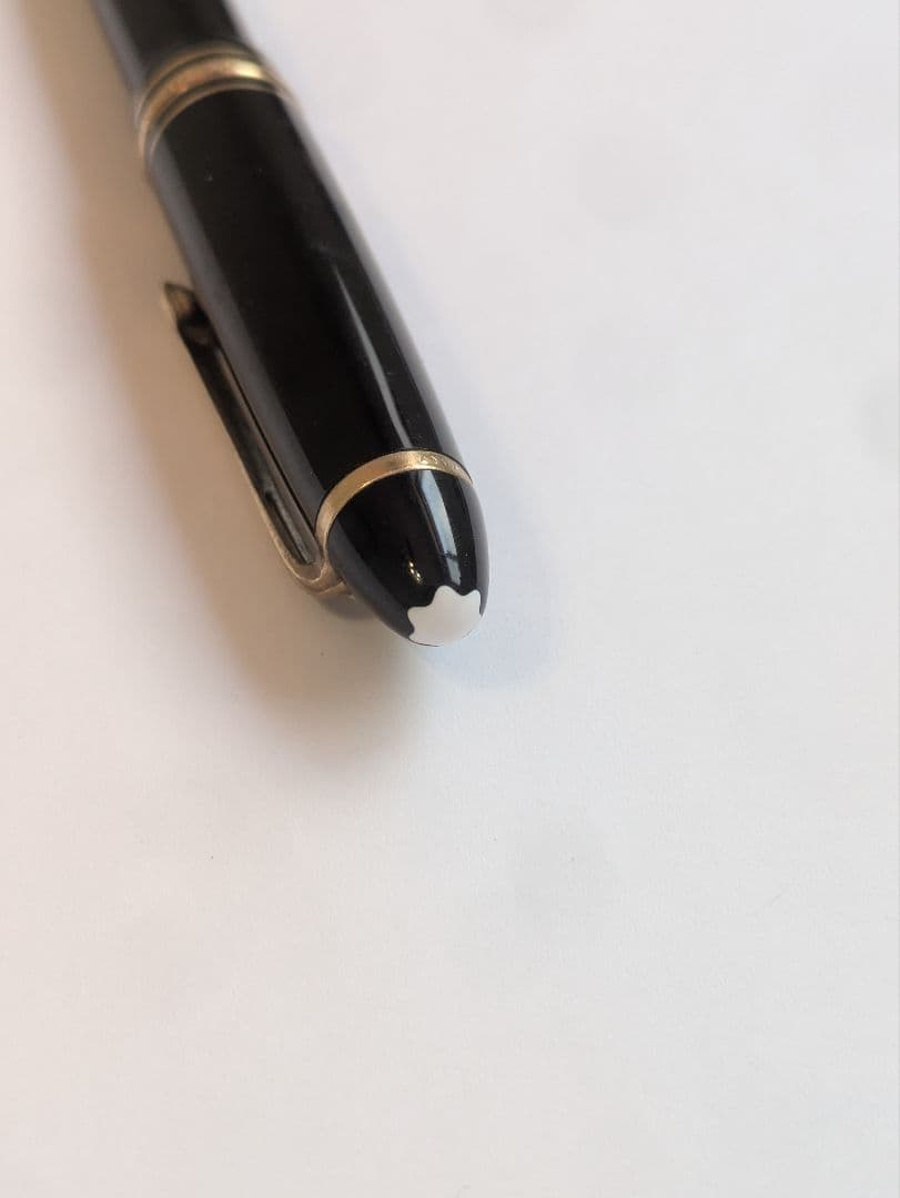 モンブラン　マイスターシュテュック146　14金　細字　全金