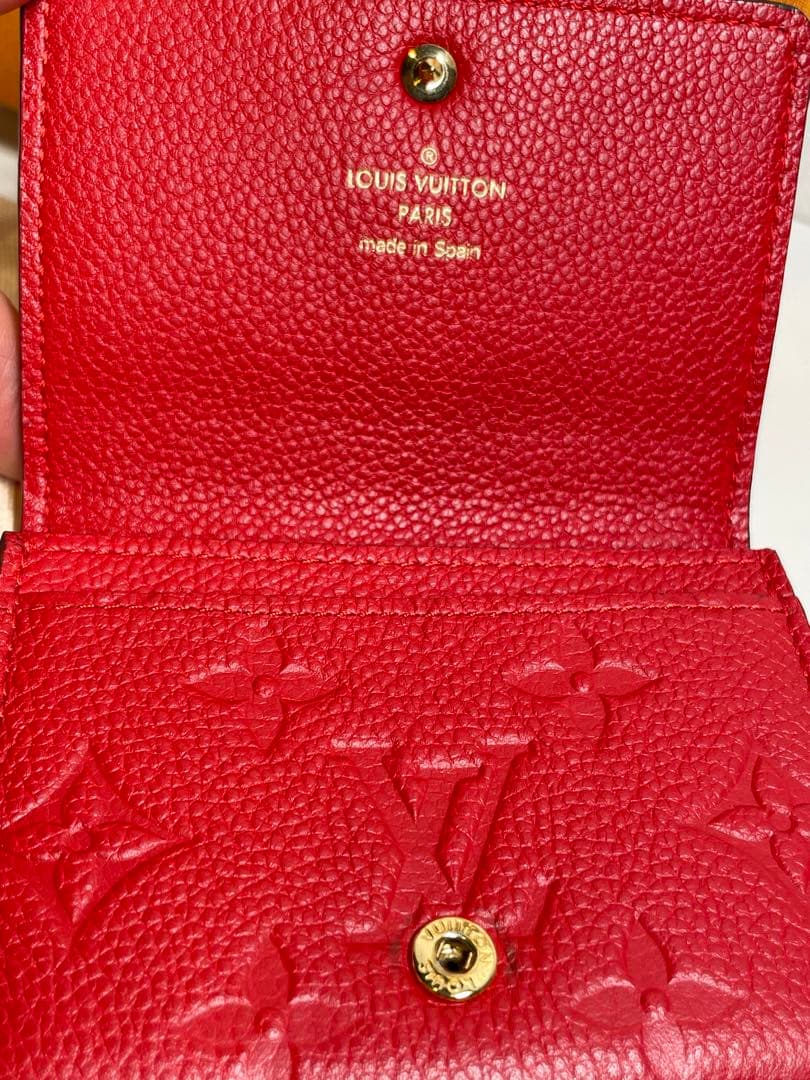 【極美品】LOUISVUITTONアンプラント レザー スリーズレッド　名刺入れ