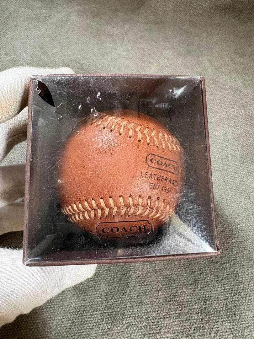 COACH レザー野球ボール