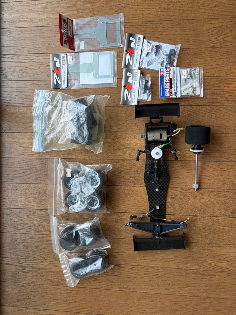 タミヤ f103 シャーシなど変更