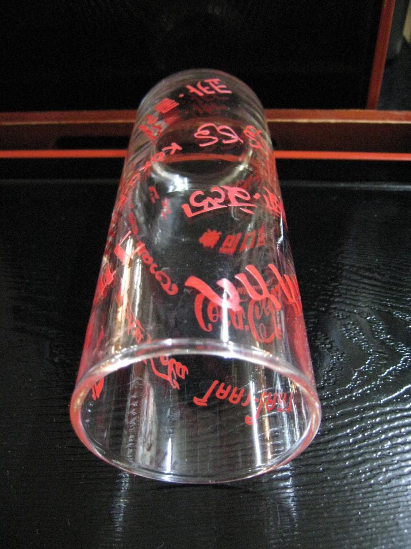 コカ・コーラ   1980年代　入手困難非売品　オリジナルデザイングラス1個
