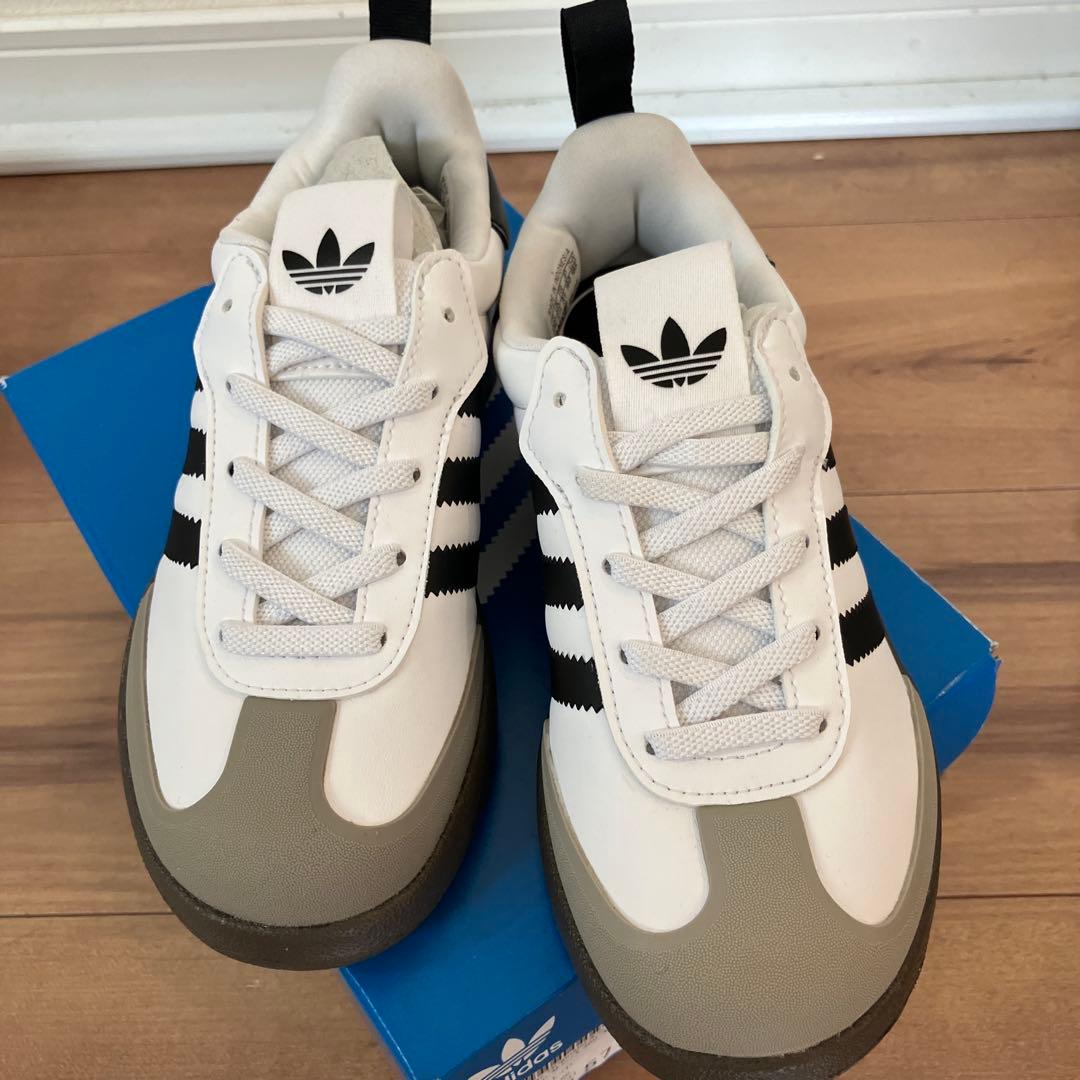 adidas アディフォーム サンバ キッズ