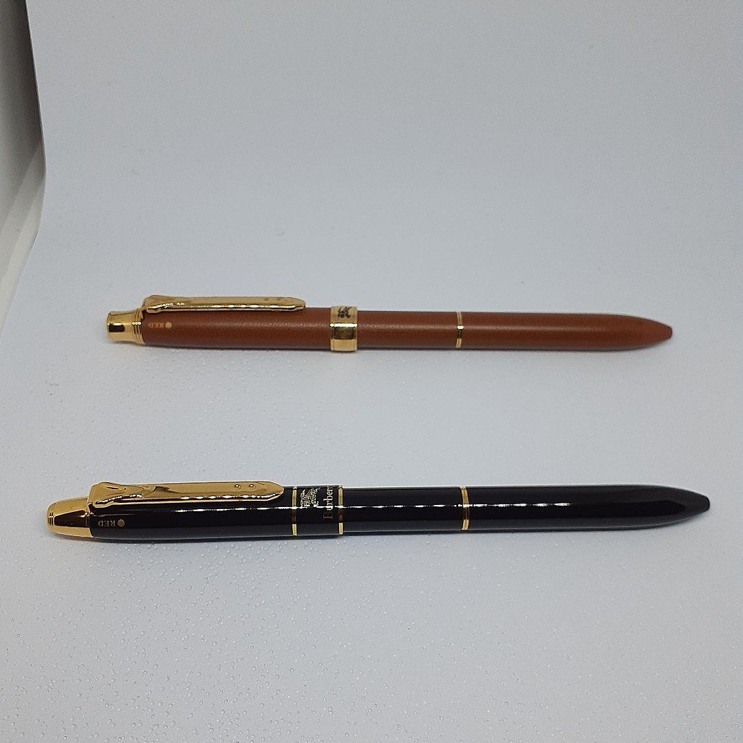 BURBERRY 多機能ペンセット 黒と茶色 2本