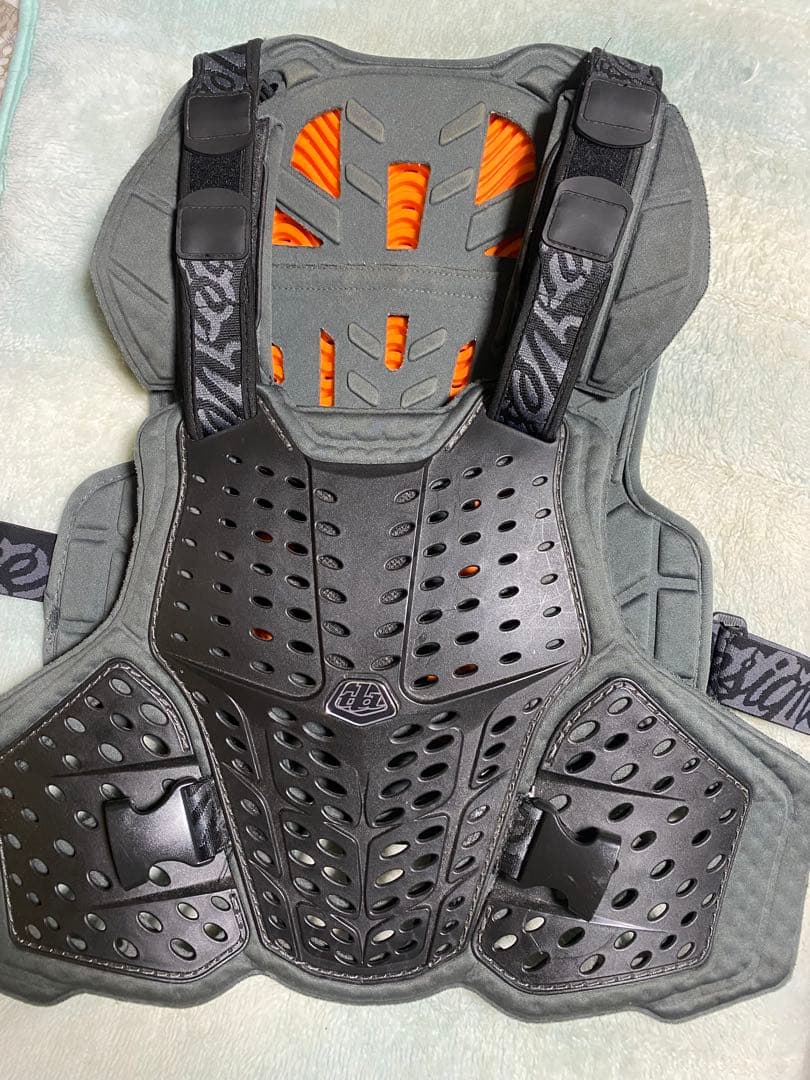 トロイリーデザイン D3O 胸部プロテクター チェストプロテクター