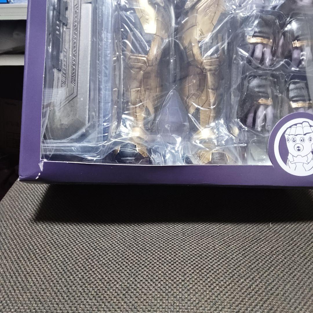 サノス フィギュア ホットトイズ アメコミ