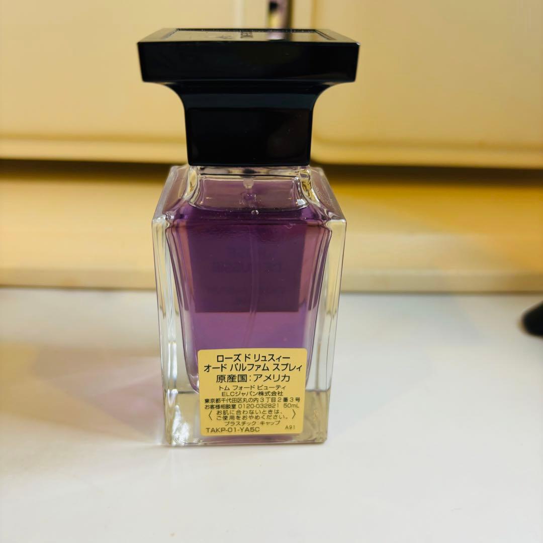 トムフォード　ローズドリュスィ　オードパルファムスプレィ
