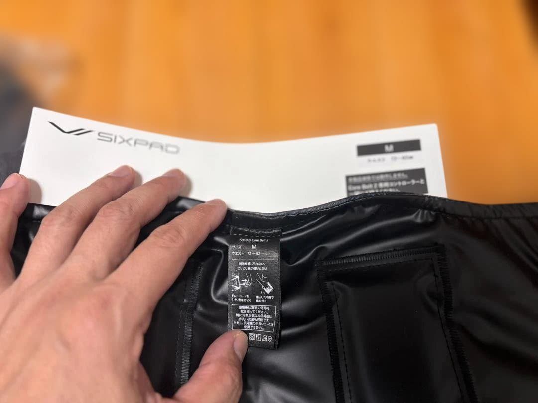 SIXPADコアベルト2 Ｍサイズ　コントローラー、箱、説明書、専用バッグあり