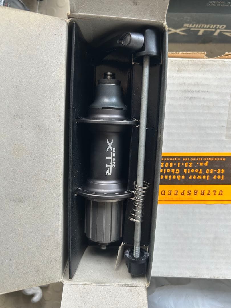 SHIMANO XTR FH-M950 32H 新品未使用！