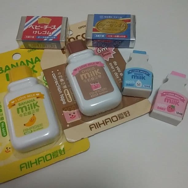 修正テープ、消しゴム