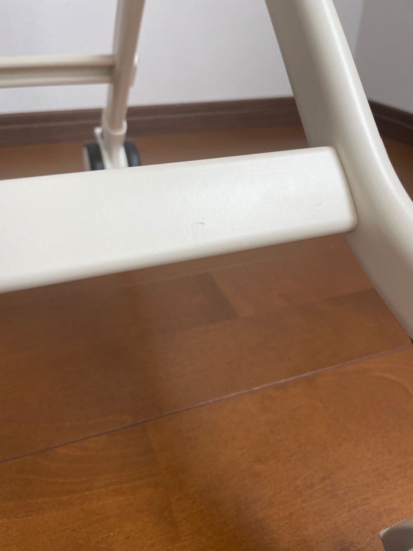 combi ネムリラ AT 電動ハイローベッド&チェア