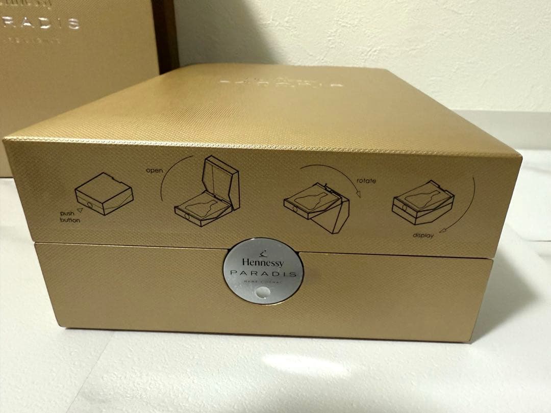 新品未開封　Hennessy Paradis ボックス付き