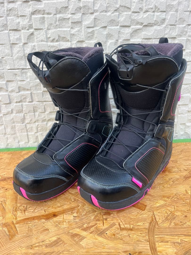 最終価格！サロモン　PEARL 24cm