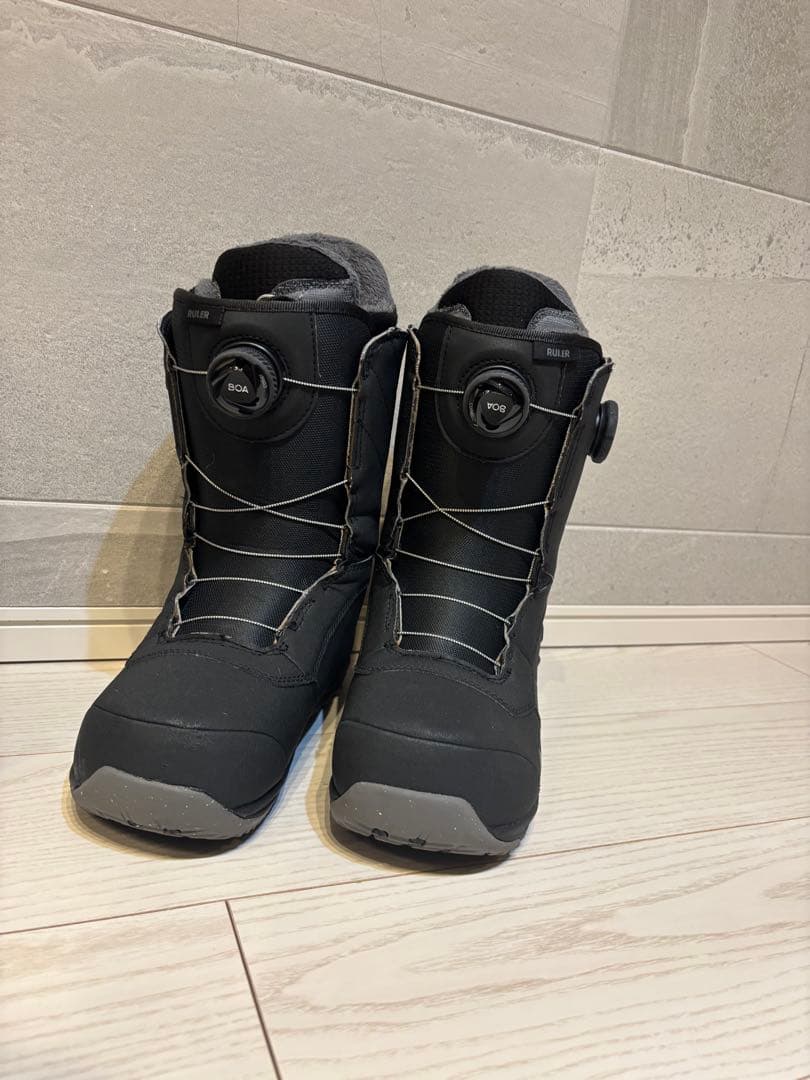 スノボブーツBurton Ruler Boa Wide 25.5cm (男性用)