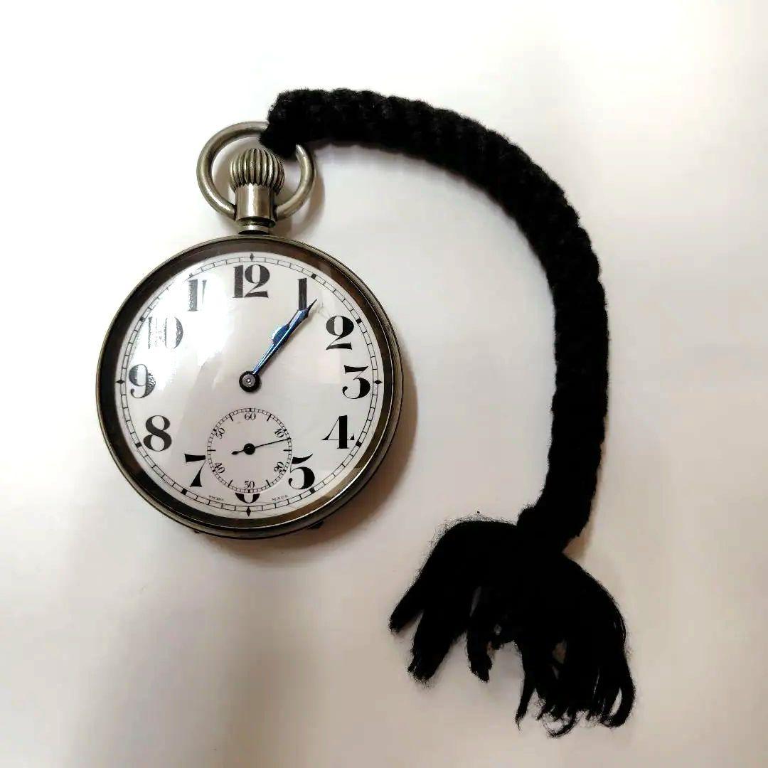 懐中時計 青い針 白文字盤