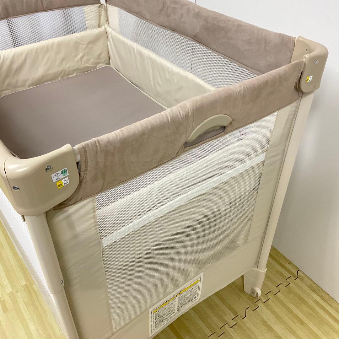 綺麗！アップリカ ベビーベッド ココネル エアー プラス シュークリーム GR