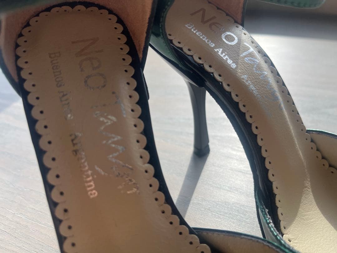 アルゼンチンタンゴシューズ　ネオタンゴ　美品　アルゼンチンタンゴ