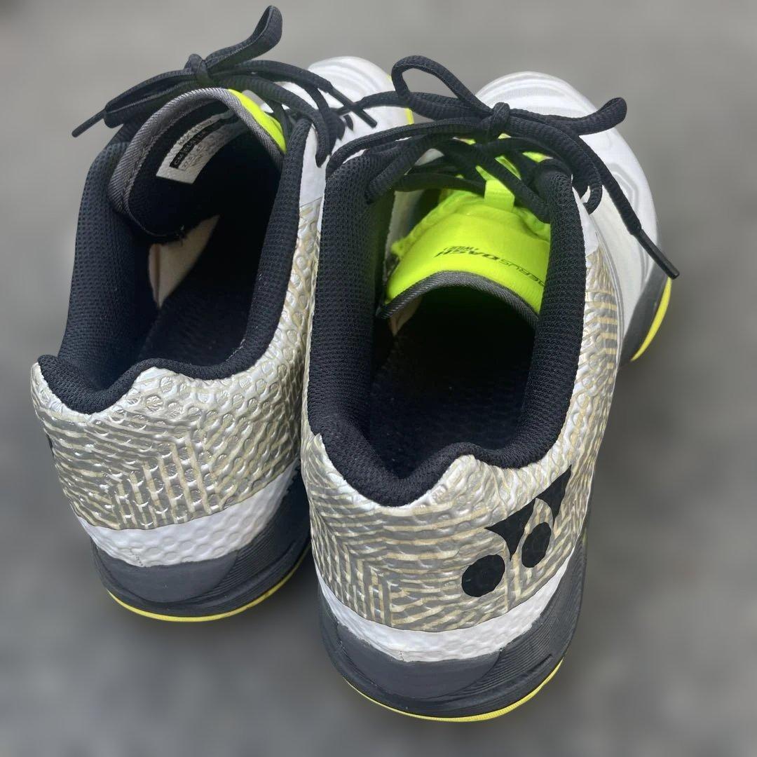 [美品]ヨネックス　テニスシューズ(27.5cm)