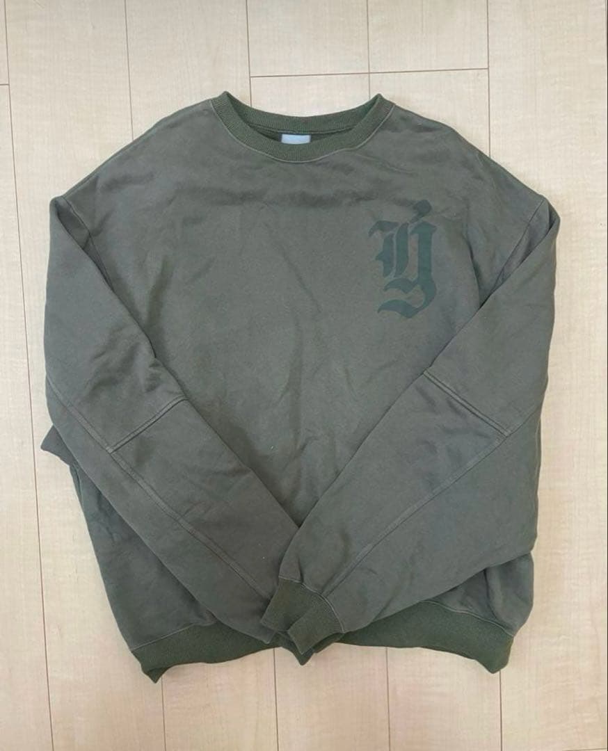 完売品　LYFT リフト　トレーナー