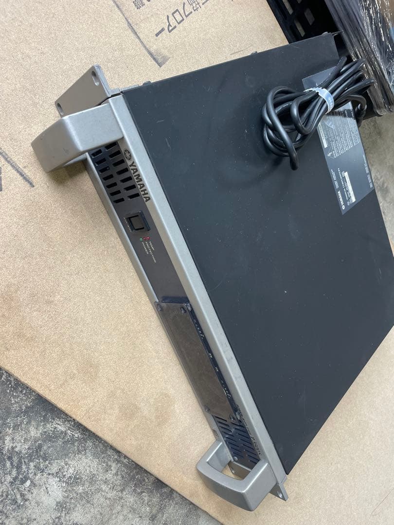 Yamaha P3500S パワーアンプ