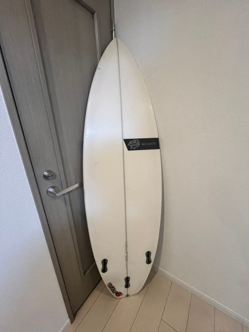 サーフボード　ショート　ナビゲーター　5.8