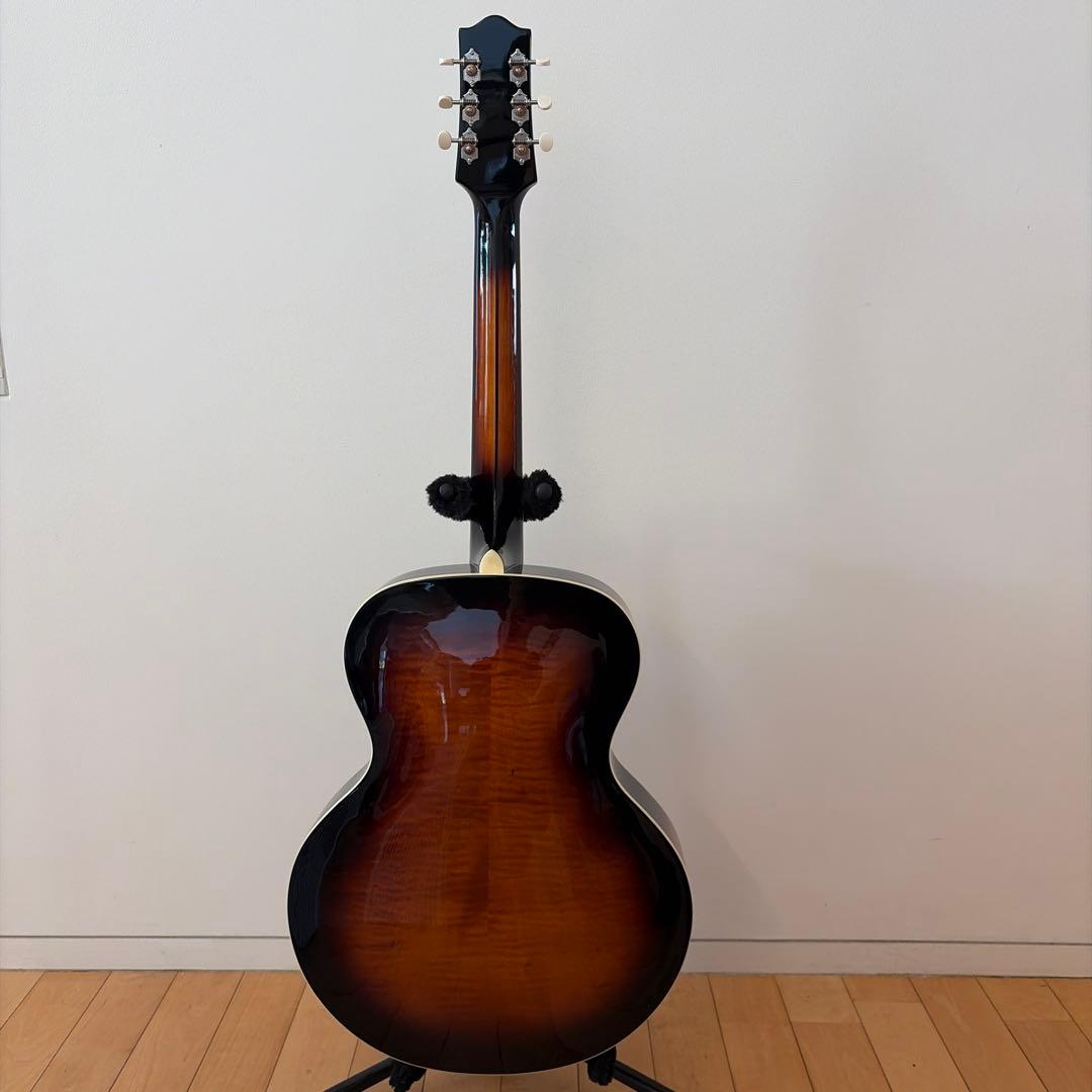 LOAR LH-700 Vintage Sunburst ピックギター