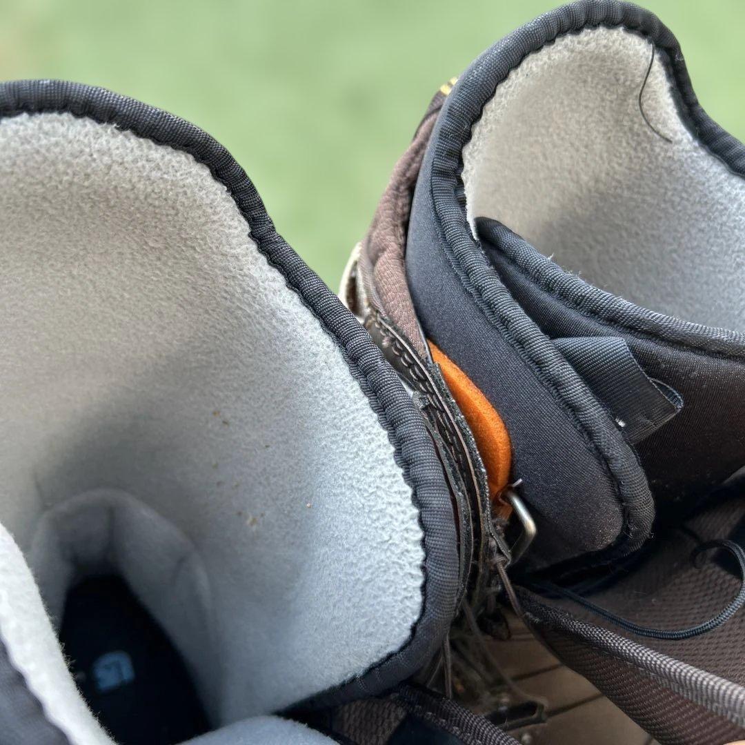 Burton Emerald 女性用スノーボードブーツ 24.5