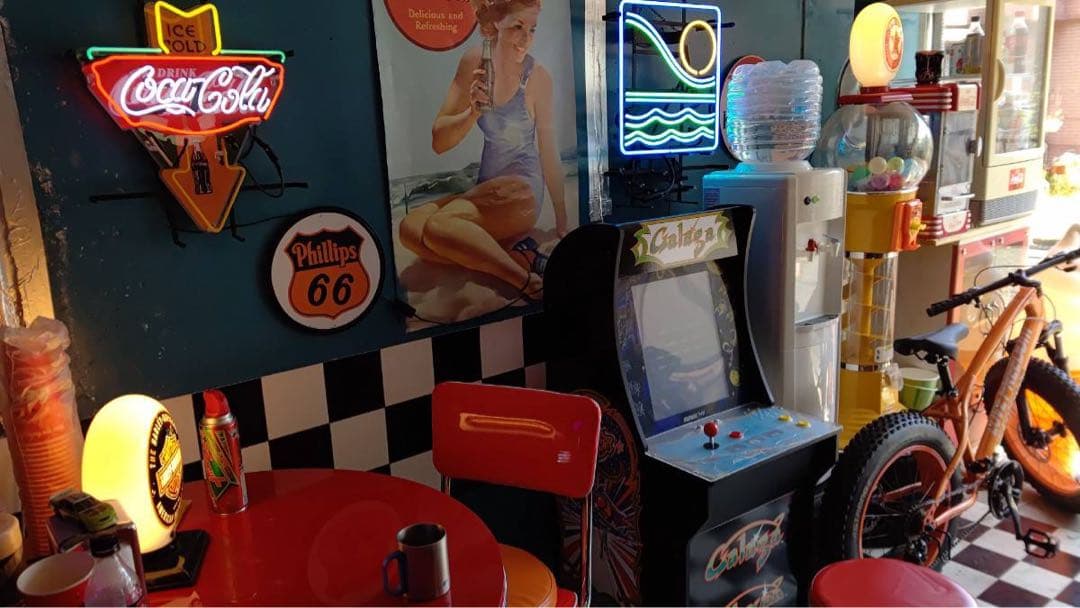 Galaga アーケードゲーム レトロ