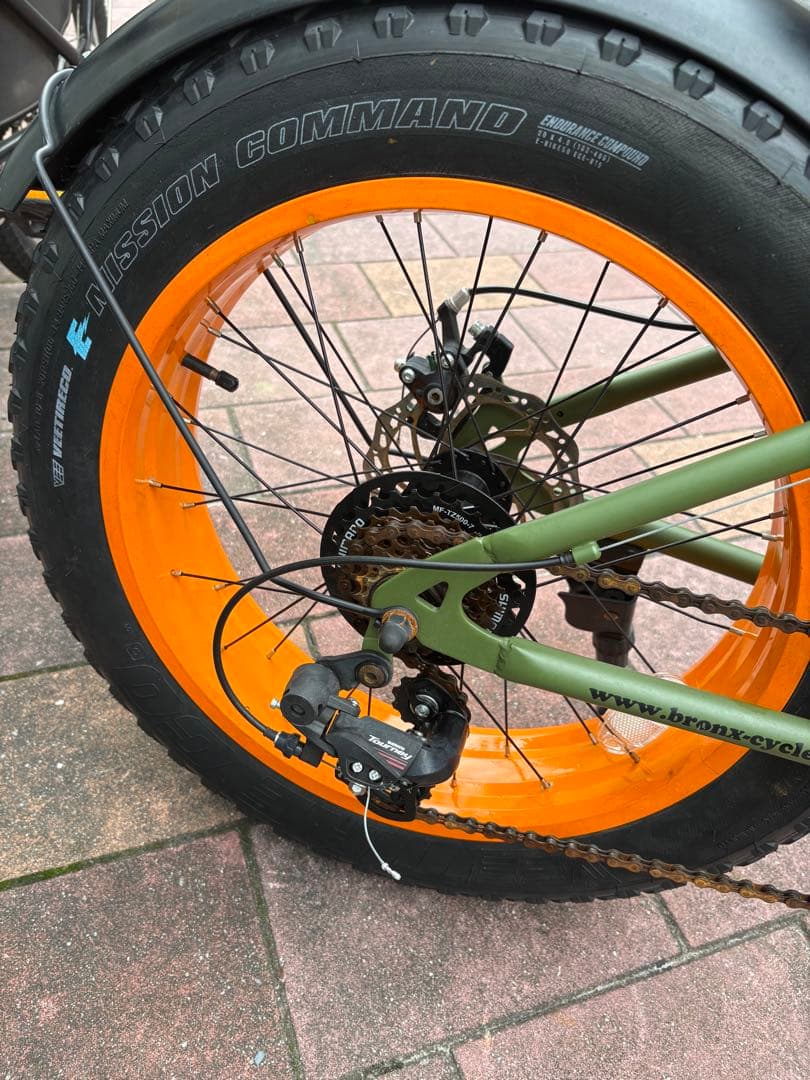 BRONX 20インチ　ファットバイク　7段変速ギア