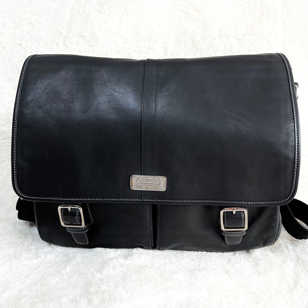 【TON】コーチ✨️美品　フラップ　メッセンジャーバッグ　Ａ４収納可　レザー