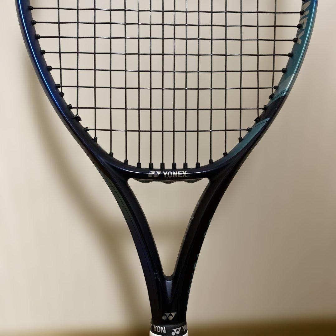 YONEX ezone100 2022年モデル　お値下げ中♪