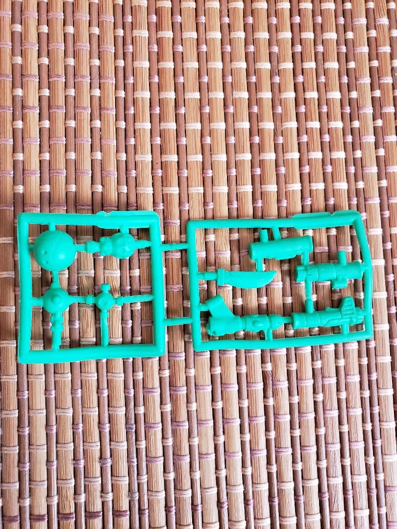 ガン消しマーク12限定武器セット未切り　緑　ガンダム　消しゴム　キャラクター