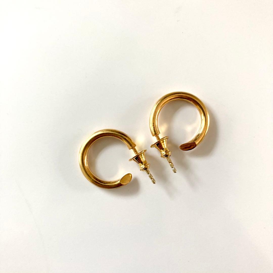 新品！両耳用【 3mm×21mm 】ゴールドフープピアス