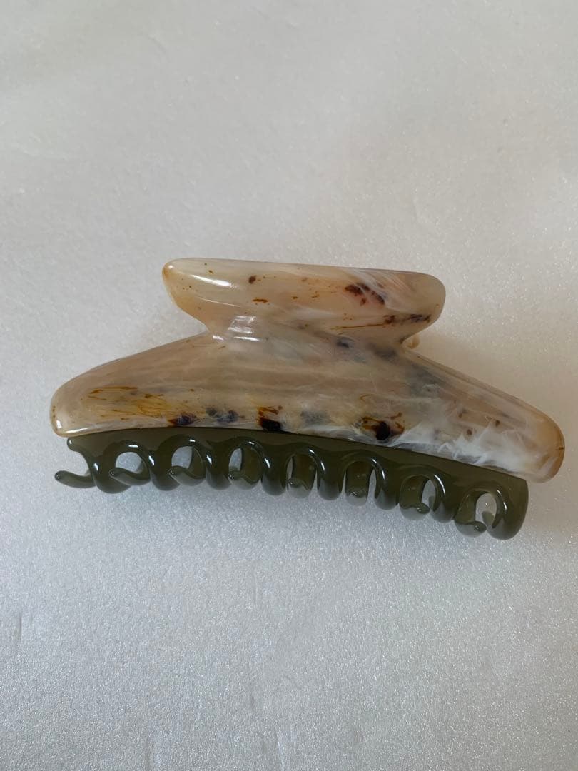 マーブル模様 ヘアクリップ マーブルベージュ