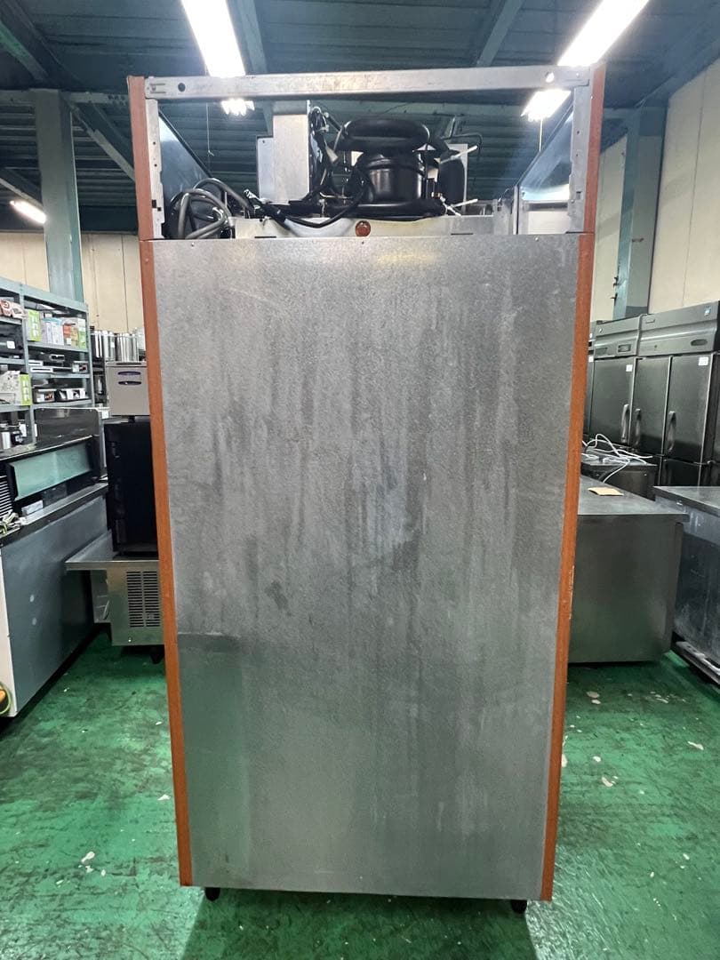 2010年 ホシザキ縦型冷蔵庫 3相200V 900x800x1910