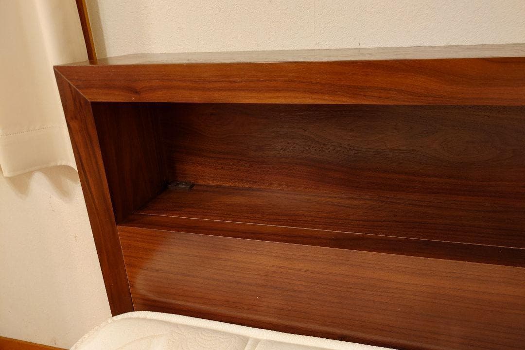 高級木製ベッドフレーム（ダブル）【定価38万円(税抜)／銀座・大塚家具購入】