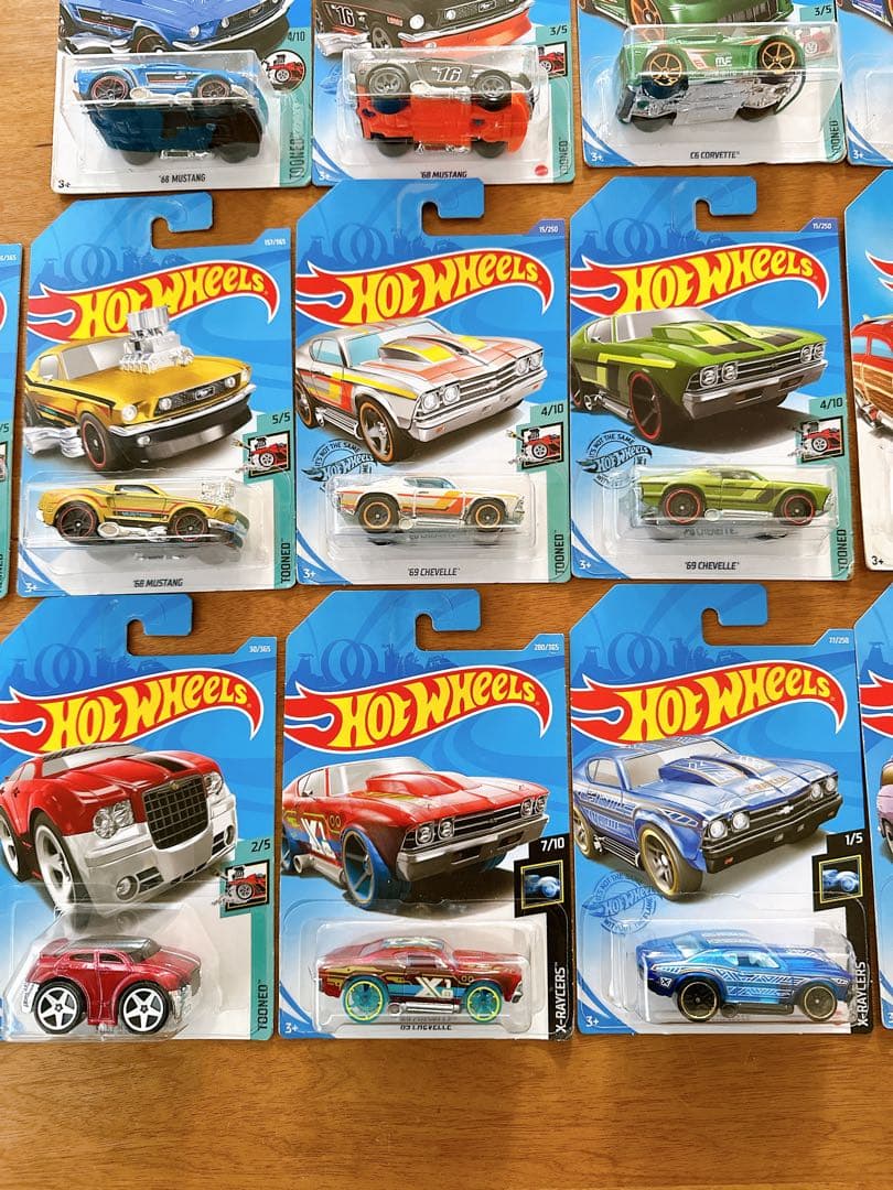 ホットウィール　トゥーンド　34台セット　マスタング　コルベット　ワーゲンetc
