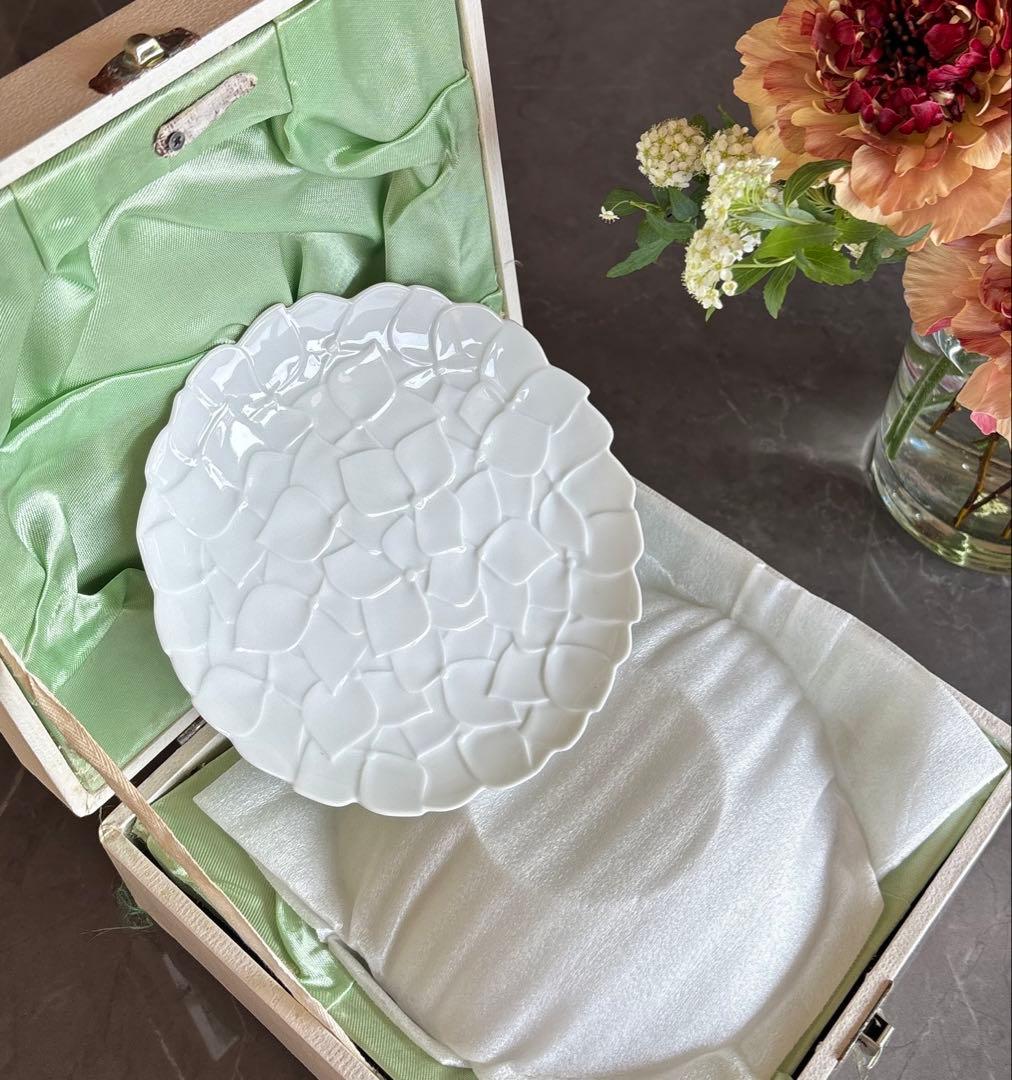 香蘭社 有田焼 白磁 レリーフ皿 5枚 共箱付き 百貨店贈答品